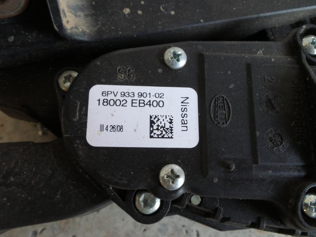 View Auto part Pedal Assembly Nissan Navara 2010