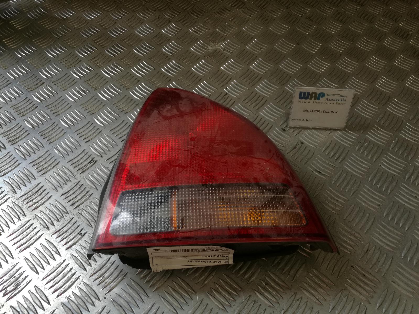 1992 Honda Prelude Right Taillight View Auto part Right Taillight Honda Prelude 1992