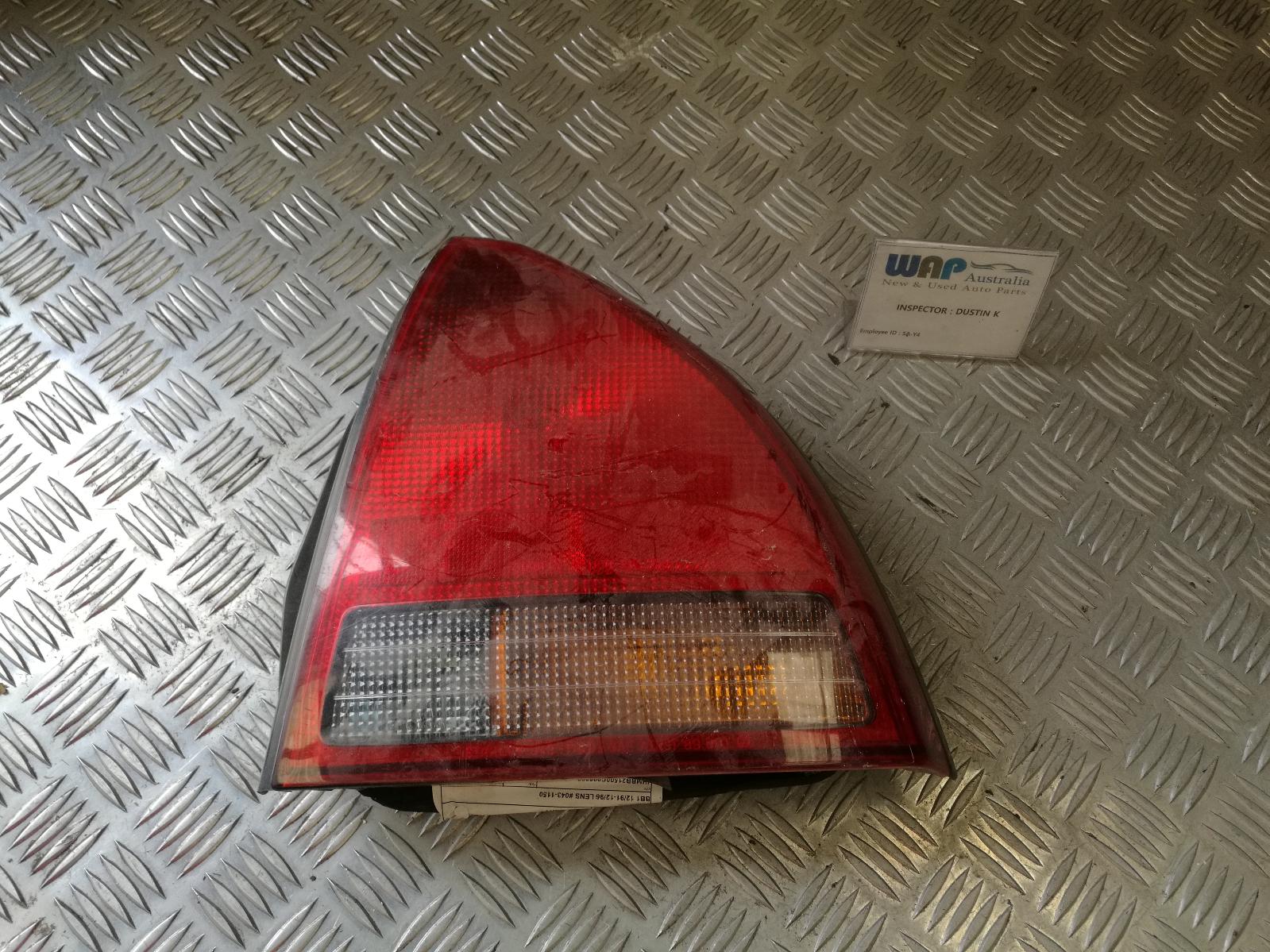 1992 Honda Prelude Right Taillight View Auto part Right Taillight Honda Prelude 1992