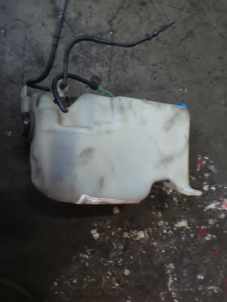 View Auto part Washer Bottle Volkswagen Golf 1999