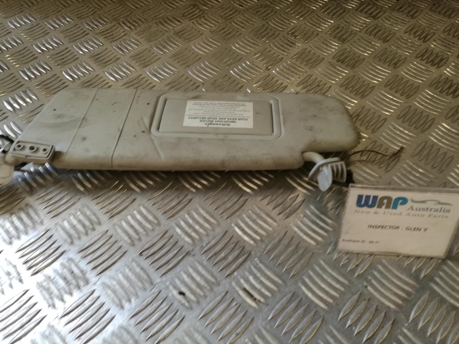 View Auto part Sunvisor Volkswagen Golf 1999