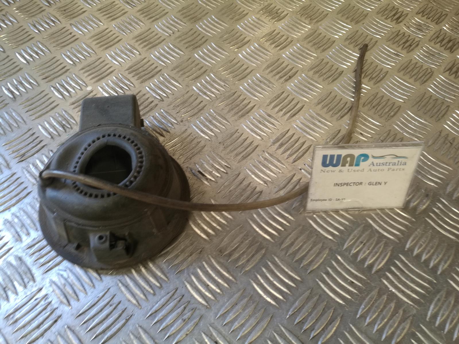 1999 Volkswagen Golf Fuel Door / Filler View Auto part Fuel Door / Filler Volkswagen Golf 1999