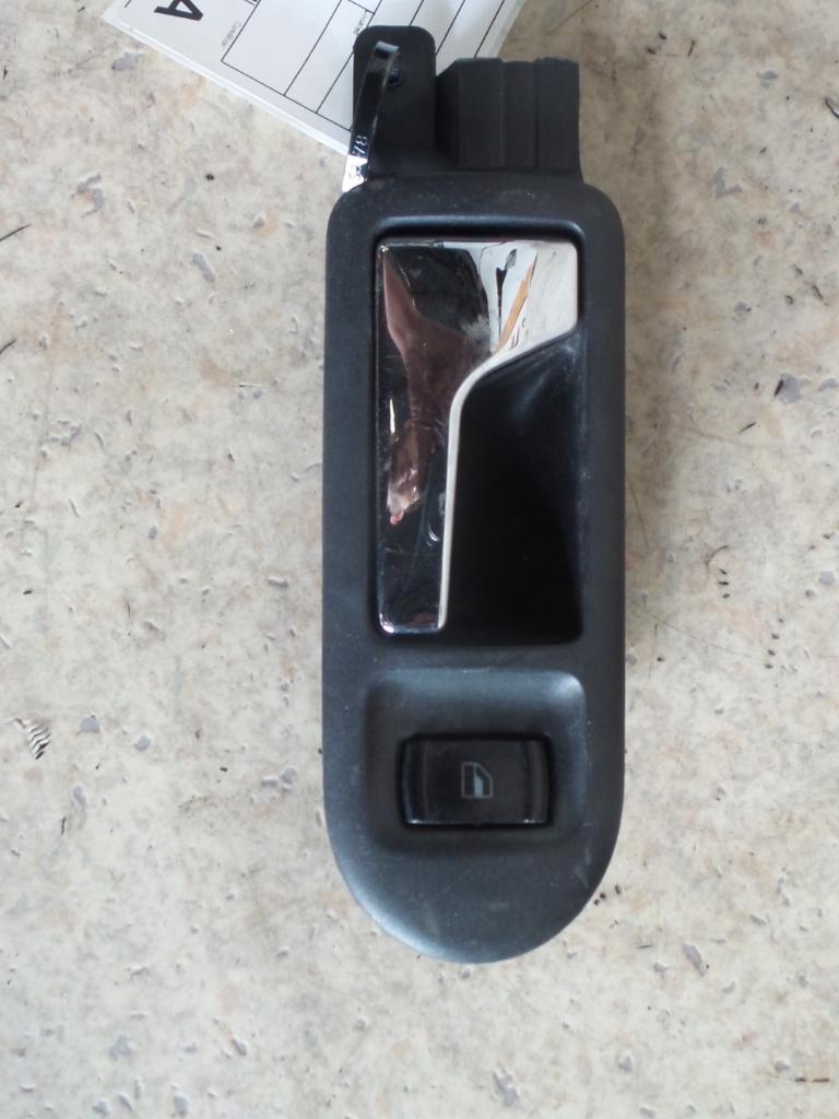 1999 Volkswagen Golf Door Handle View Auto part Door Handle Volkswagen Golf 1999