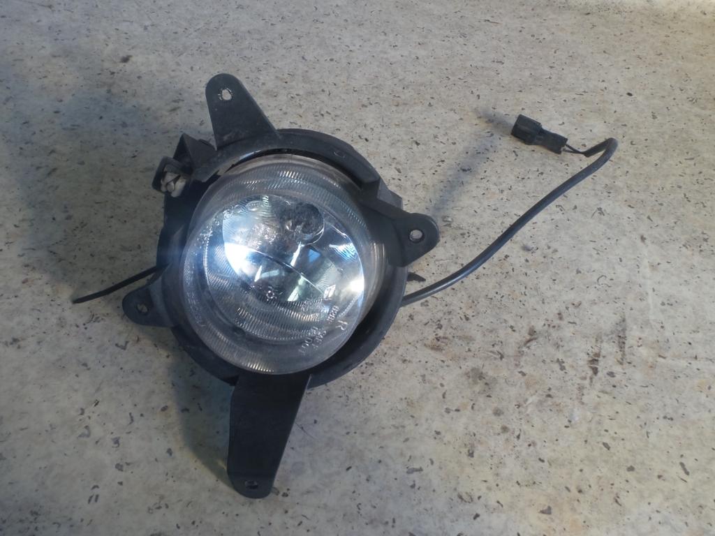 2004 Kia Carnival/grand Carnival Right Indicator/Fog/Side View Auto part Right Indicator/Fog/Side Kia Carnival/grand Carnival 2004