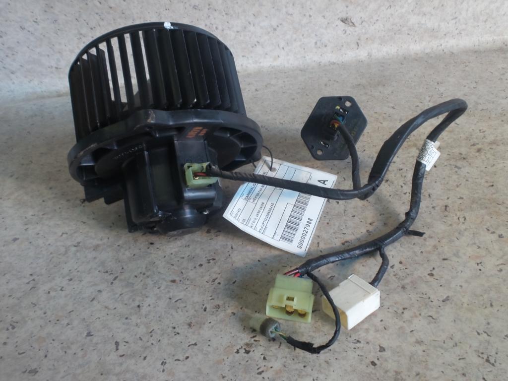View Auto part Heater Fan Motor Kia Carnival/grand Carnival 2004