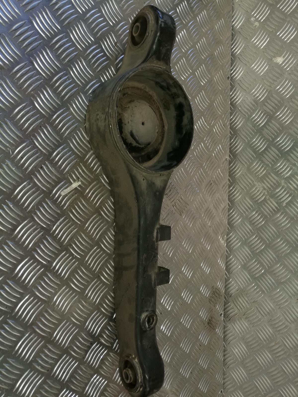 View Auto part Left Rear Trailing Arm Kia Carnival/grand Carnival 2004
