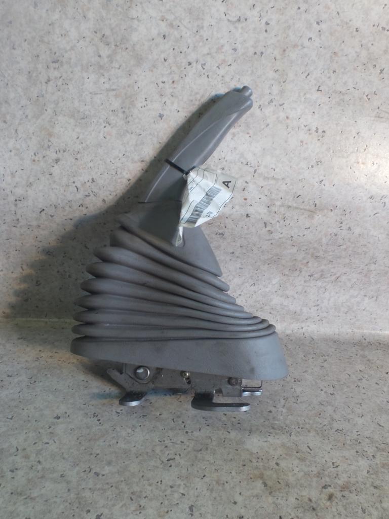 2004 Kia Carnival/grand Carnival Handbrake Lever View Auto part Handbrake Lever Kia Carnival/grand Carnival 2004