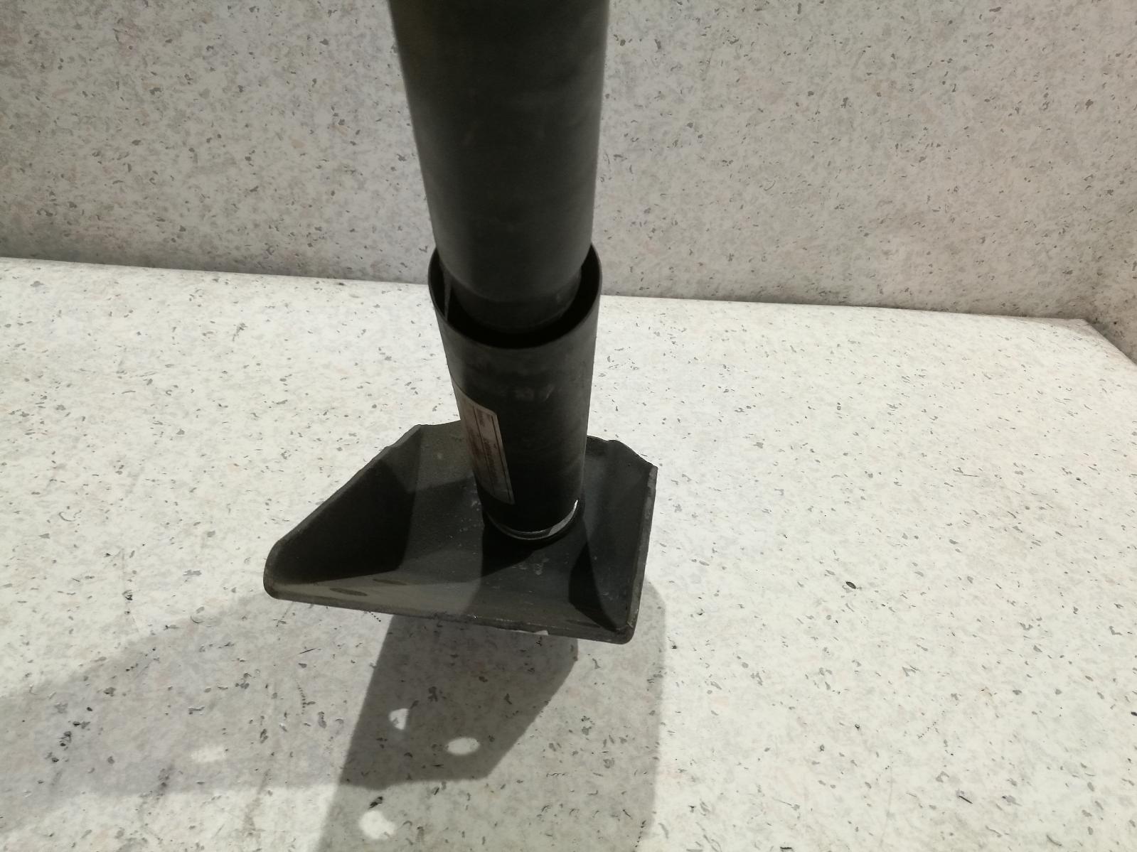 View Auto part Shock Absorber Kia Carnival/grand Carnival 2004