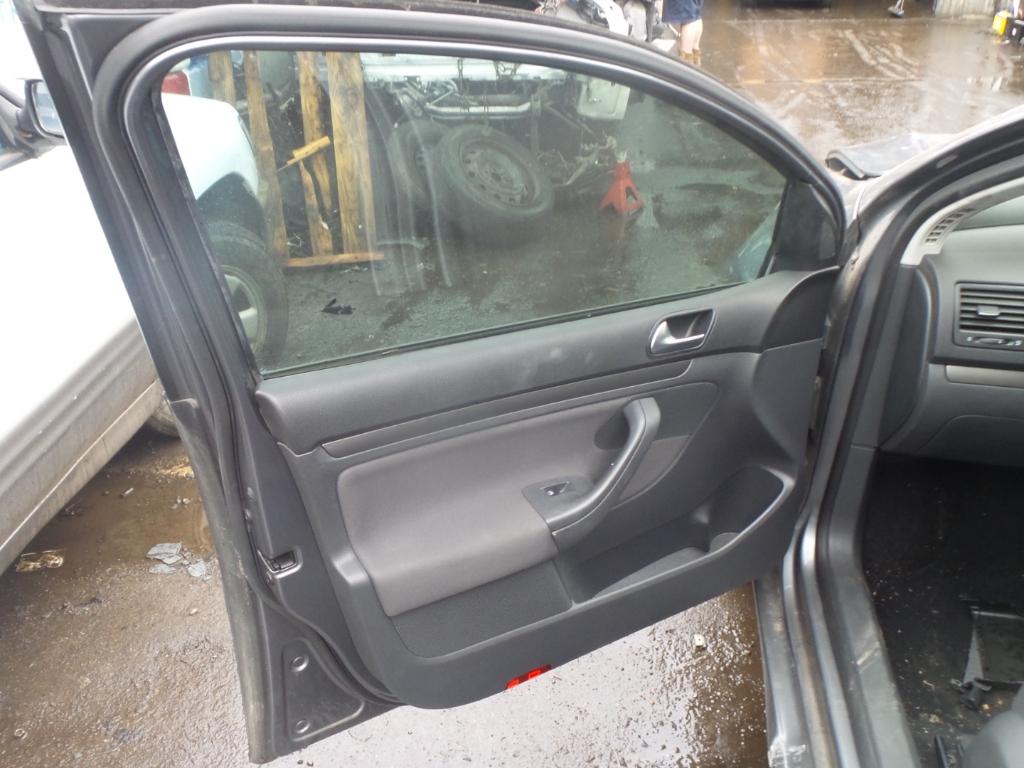 View Auto part A/C Compressor Volkswagen Golf 2006