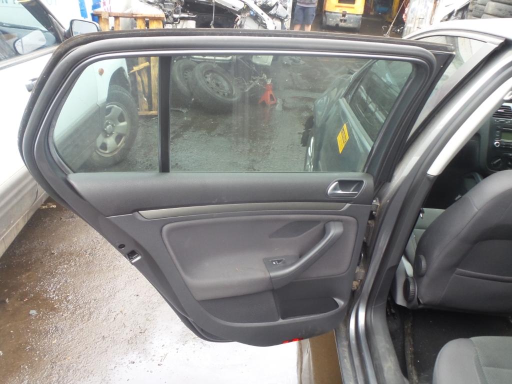 View Auto part A/C Compressor Volkswagen Golf 2006