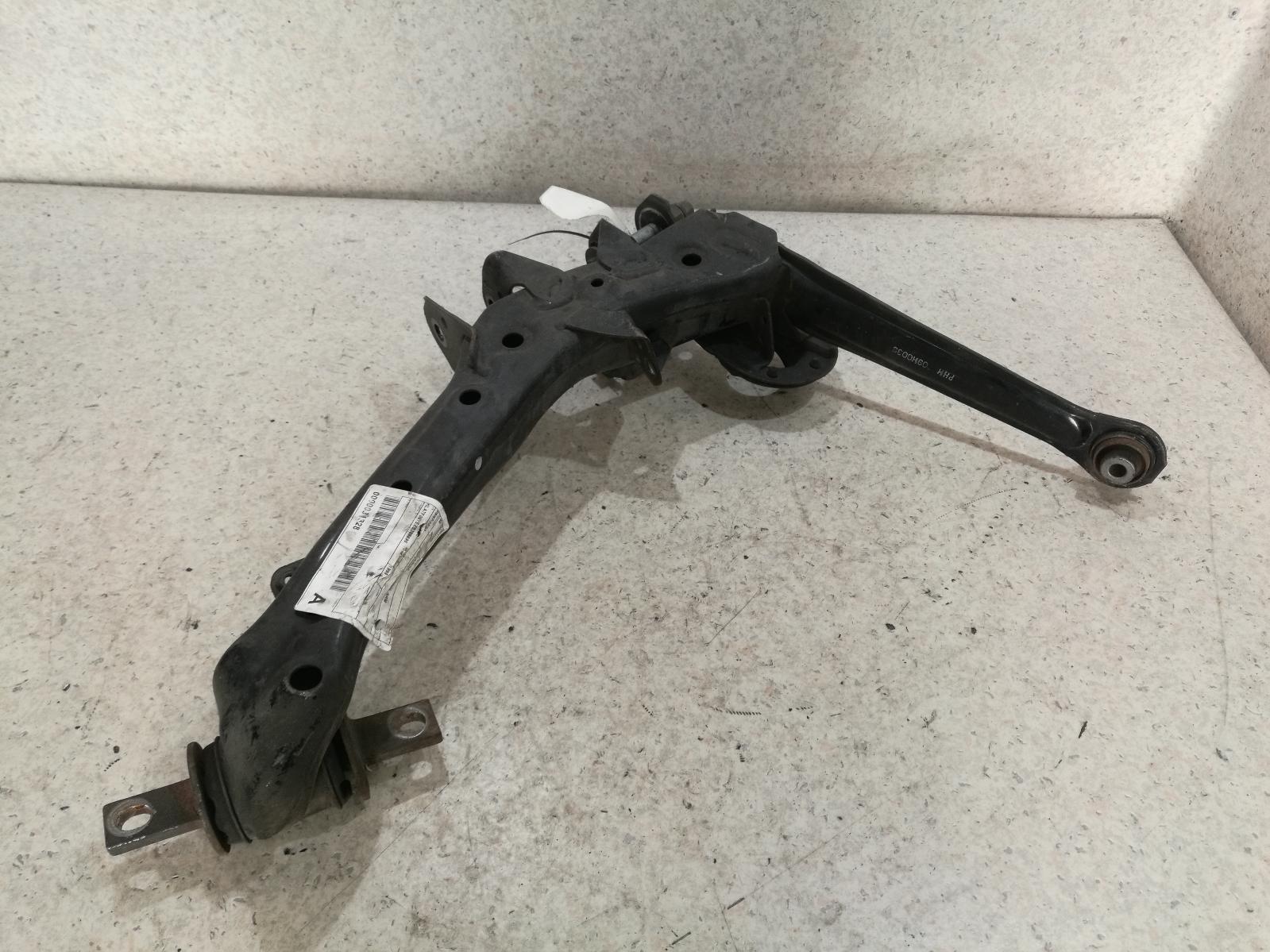 View Auto part Left Rear Trailing Arm Honda Civic 2006