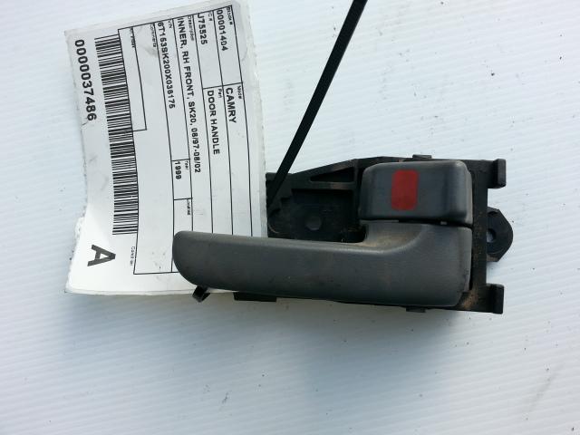 View Auto part Door Handle Toyota Camry 1999