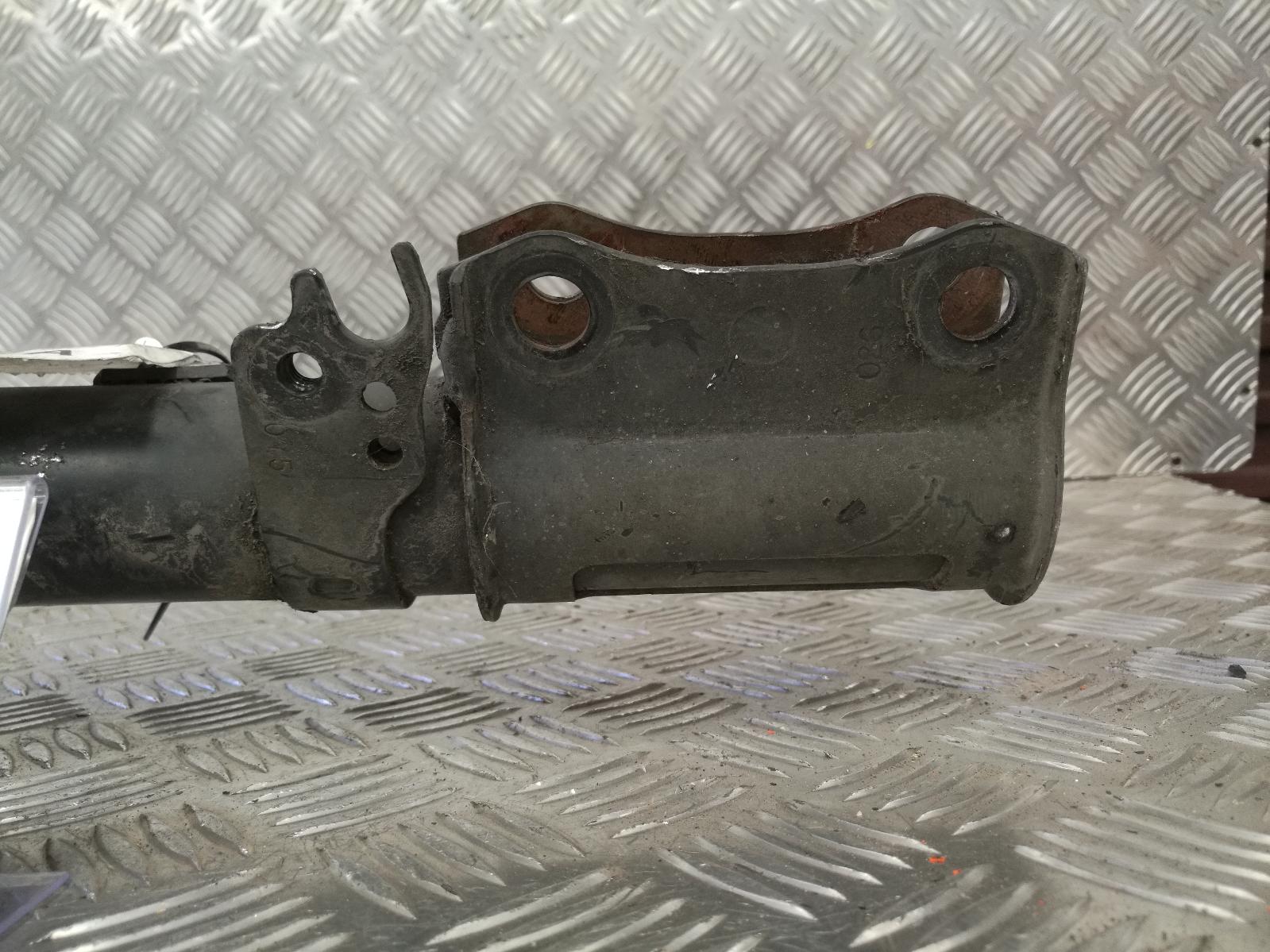 1999 Toyota Camry Left Rear Strut View Auto part Left Rear Strut Toyota Camry 1999