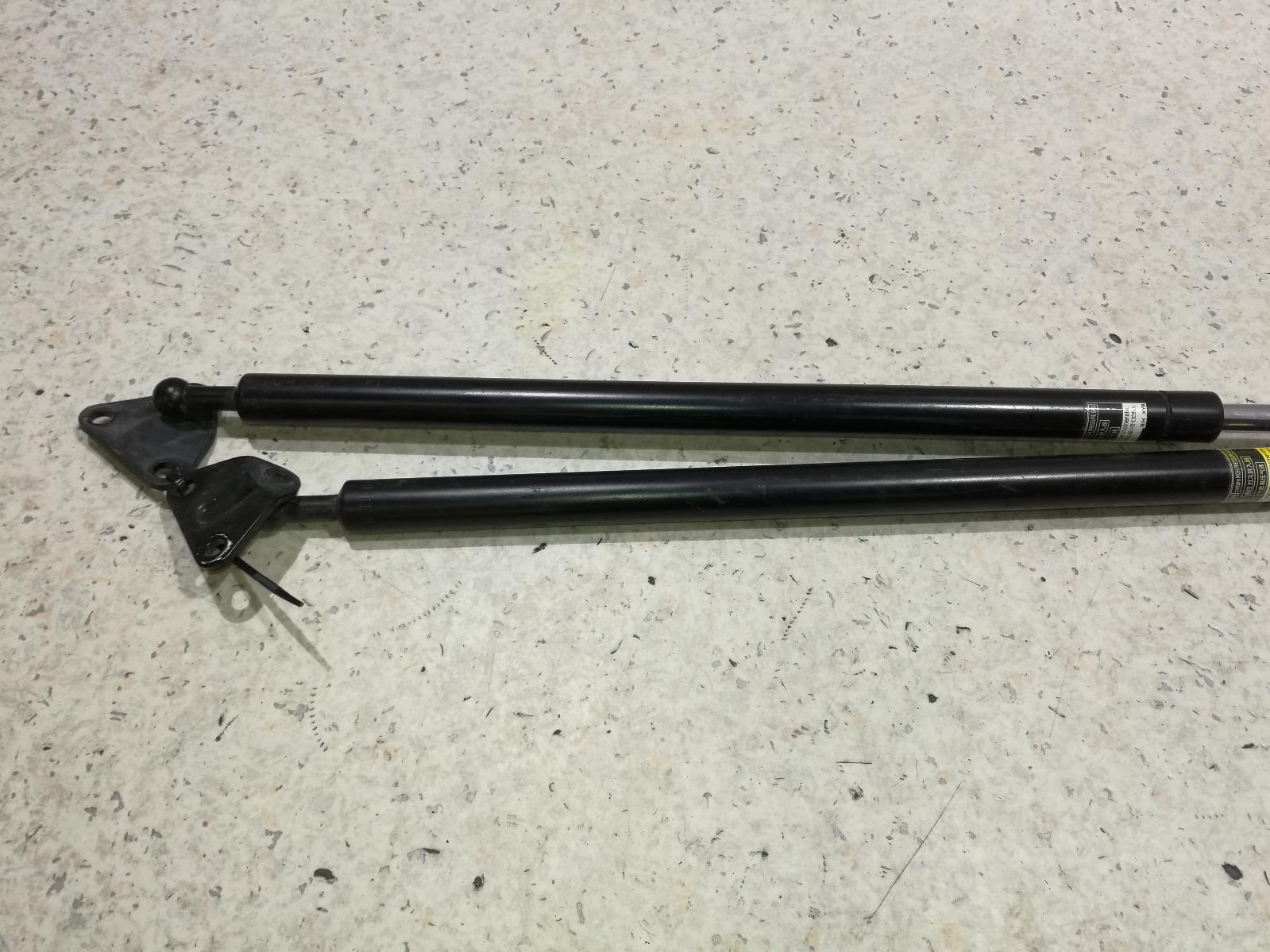 View Auto part Hatch Strut Toyota Hiace 2010