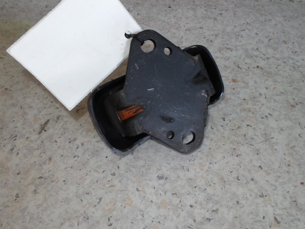 View Auto part Mount Toyota Hiace 2010