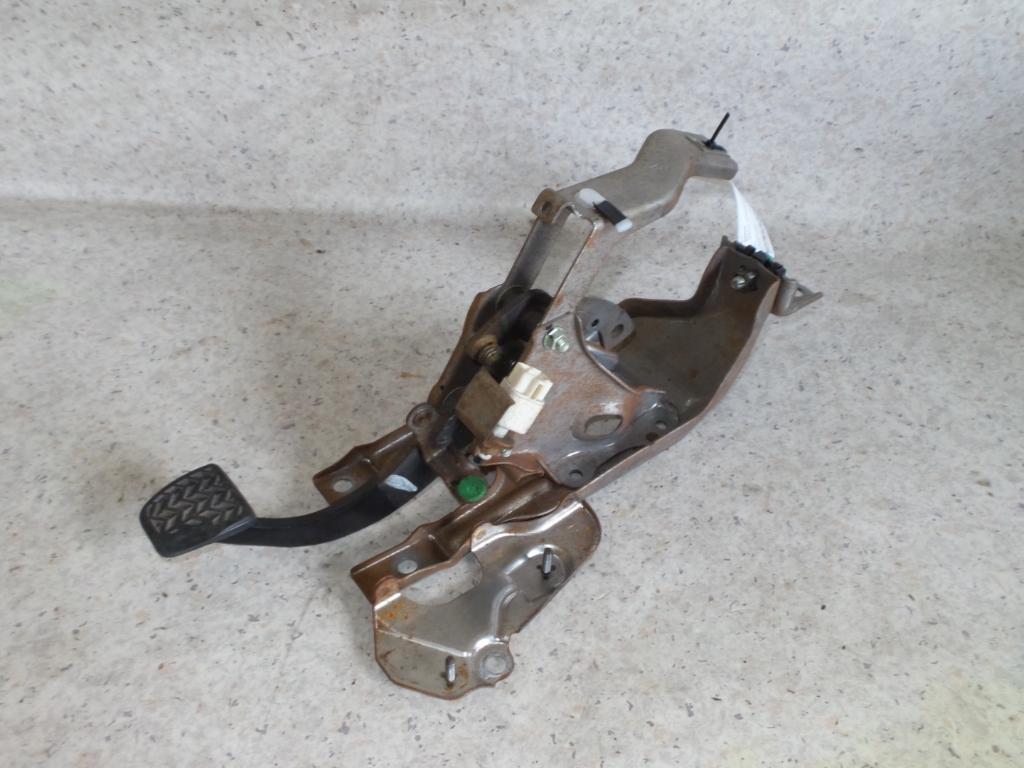 View Auto part Pedal Assembly Toyota Hiace 2010