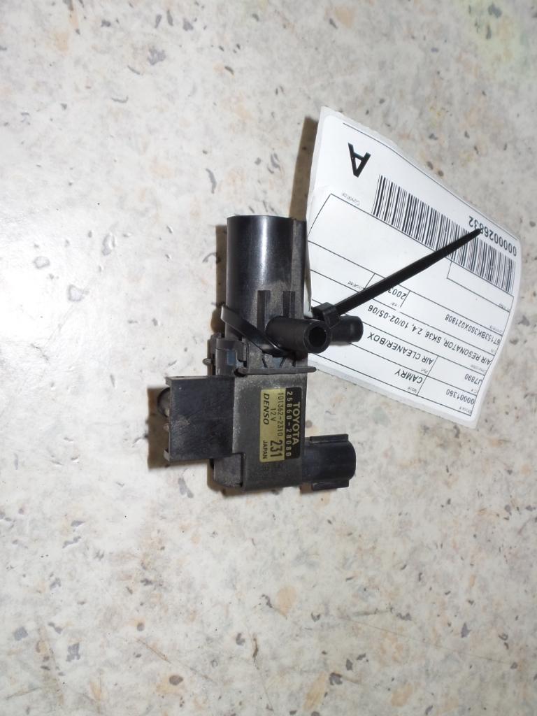 View Auto part Air Cleaner/Box Toyota Camry 2003