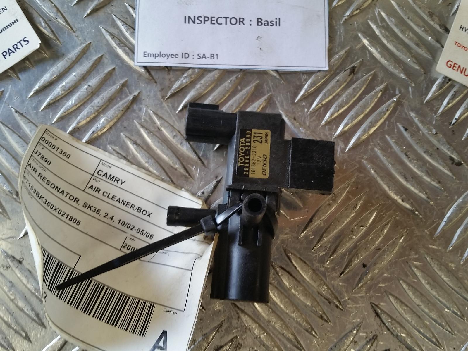 View Auto part Air Cleaner/Box Toyota Camry 2003