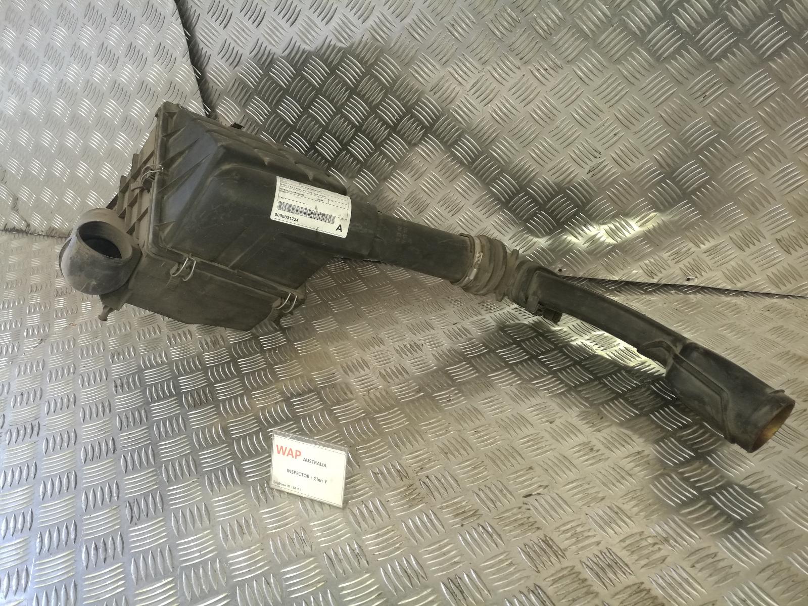 View Auto part Air Cleaner Duct/Hos Mercedes C Class 1995