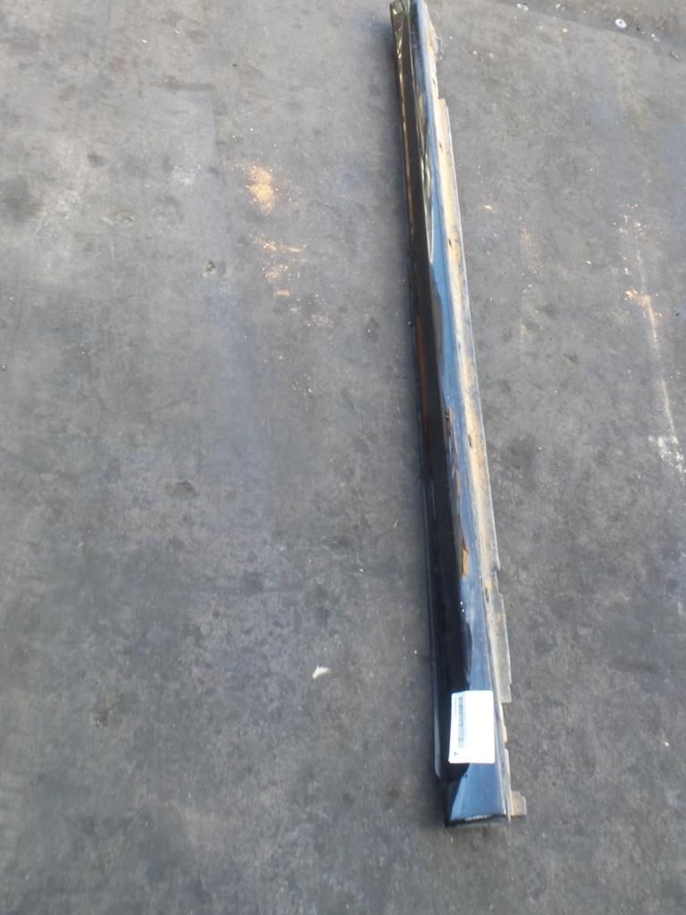 2010 Subaru Liberty Side Step/Skirt View Auto part Side Step/Skirt Subaru Liberty 2010