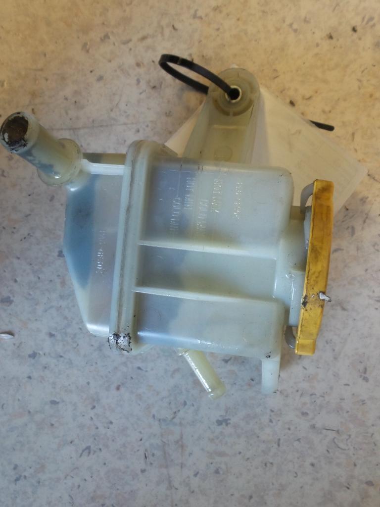 2010 Subaru Liberty P/S Reservoir View Auto part P/S Reservoir Subaru Liberty 2010