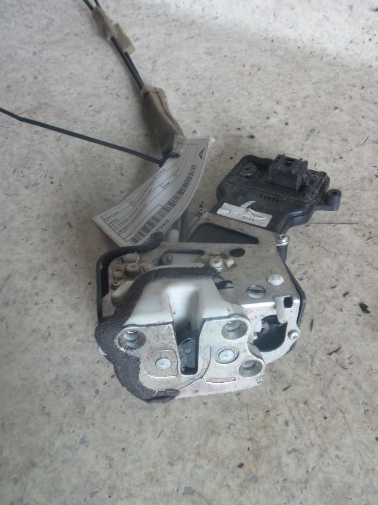 View Auto part Door/Boot/Gate Lock Mazda 6 2006