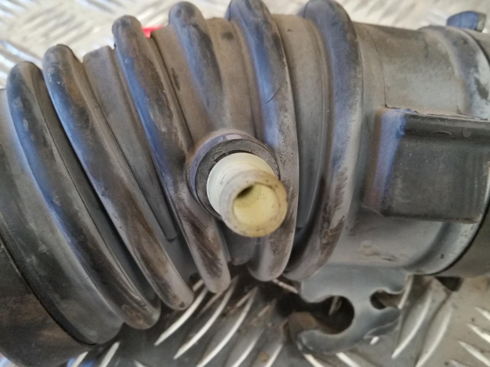 View Auto part Air Cleaner Duct/Hos Mazda 6 2006