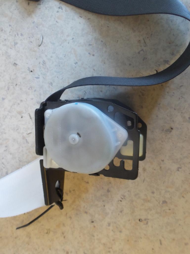 View Auto part Seatbelt/Stalk Mazda 6 2006