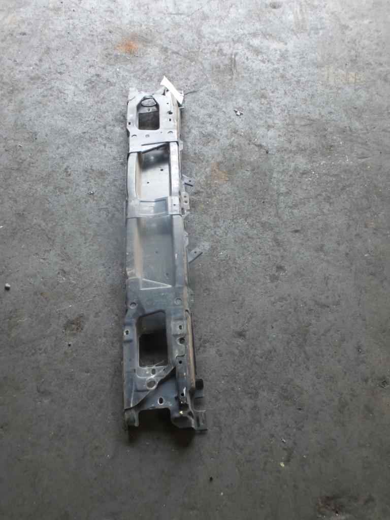 1997 Volkswagen Golf F/Bar Reinforc/Brack View Auto part F/Bar Reinforc/Brack Volkswagen Golf 1997