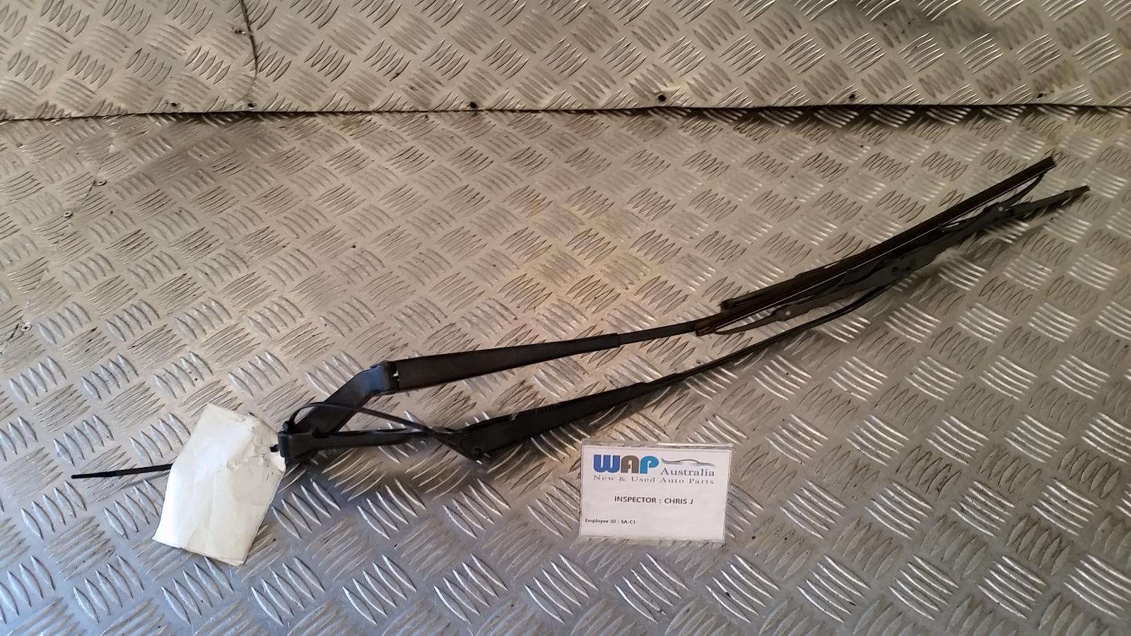 View Auto part Wiper Arm Volkswagen Golf 1997