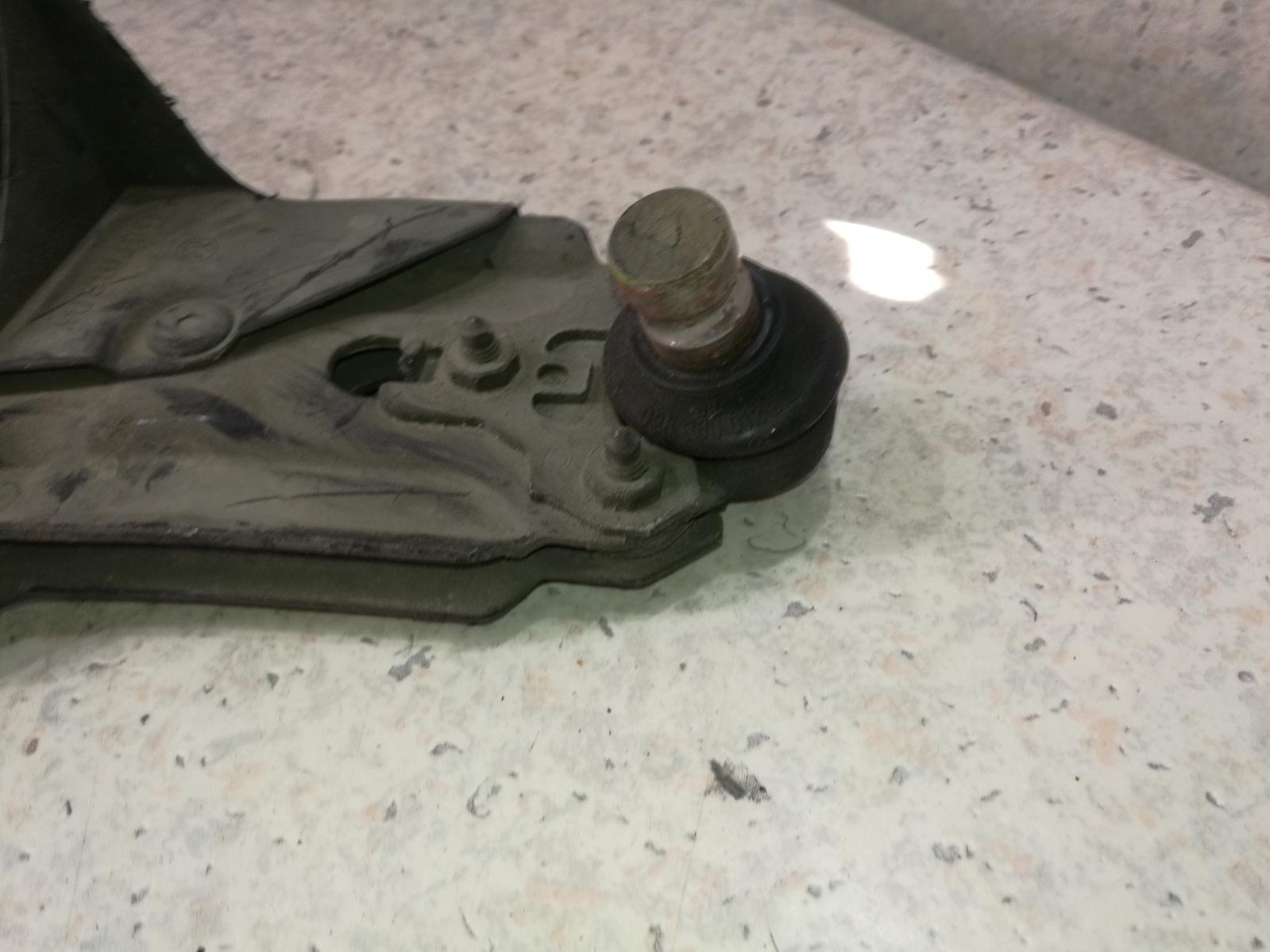 1997 Volkswagen Golf Right Front Lower Control Arm View Auto part Right Front Lower Control Arm Volkswagen Golf 1997