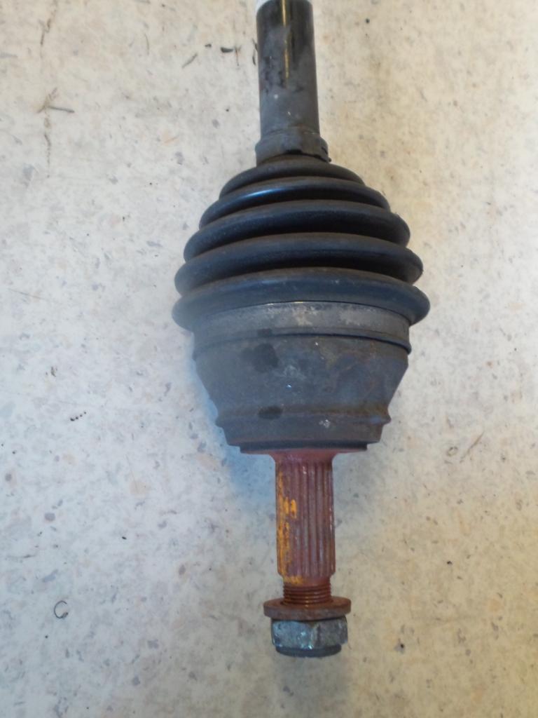 View Auto part Left Driveshaft Volkswagen Golf 1997