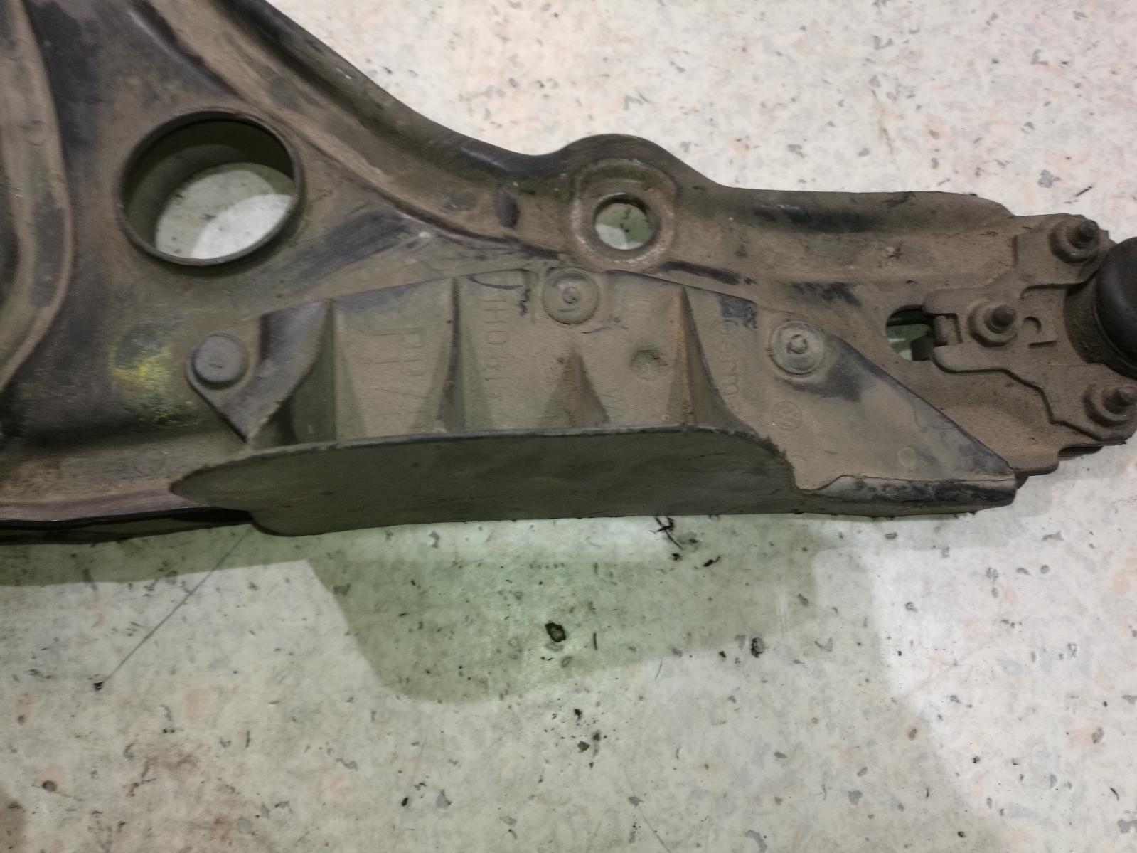 1997 Volkswagen Golf Left Front Lower Control Arm View Auto part Left Front Lower Control Arm Volkswagen Golf 1997