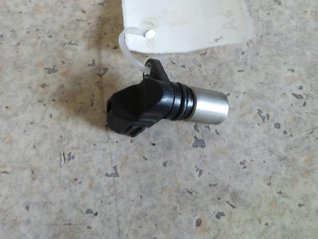 View Auto part Crank/Cam Sensor Toyota Hiace 2010