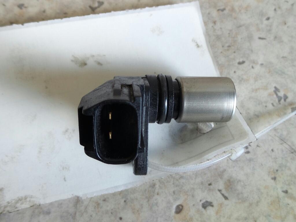 View Auto part Crank/Cam Sensor Toyota Hiace 2010