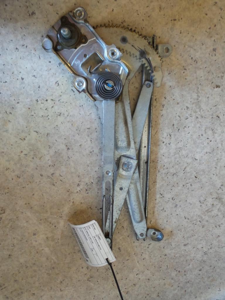 View Auto part Right Front Window Reg/Motor Toyota Camry 1990