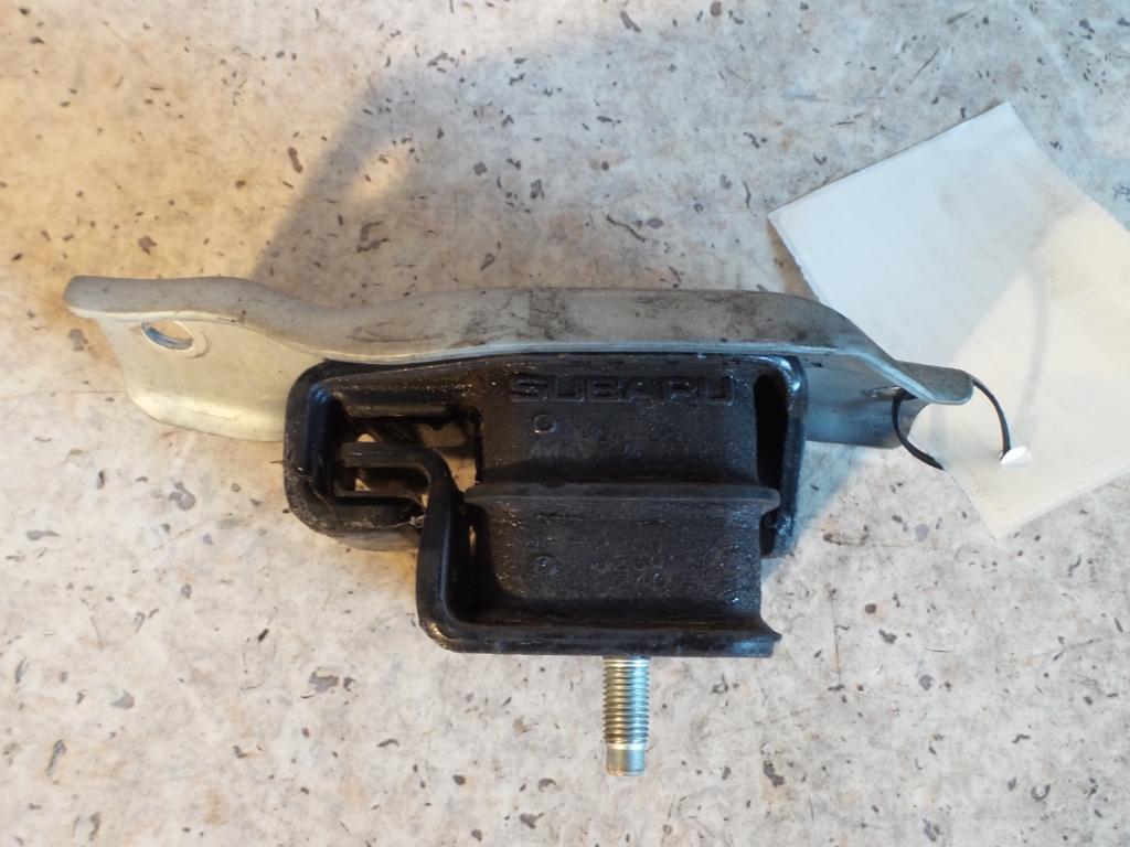 View Auto part Mount Subaru Impreza 2010