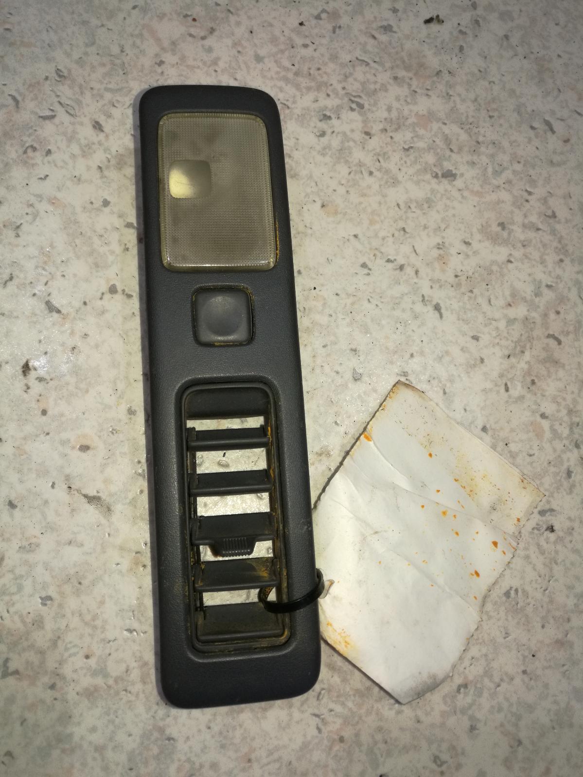 1991 Lexus Ls400 Courtesy Light View Auto part Courtesy Light Lexus Ls400 1991
