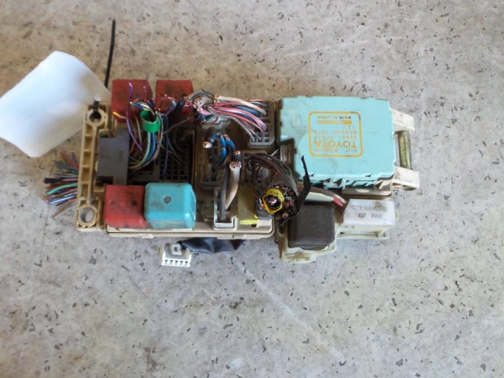 View Auto part Fuse Box Lexus Ls400 1991