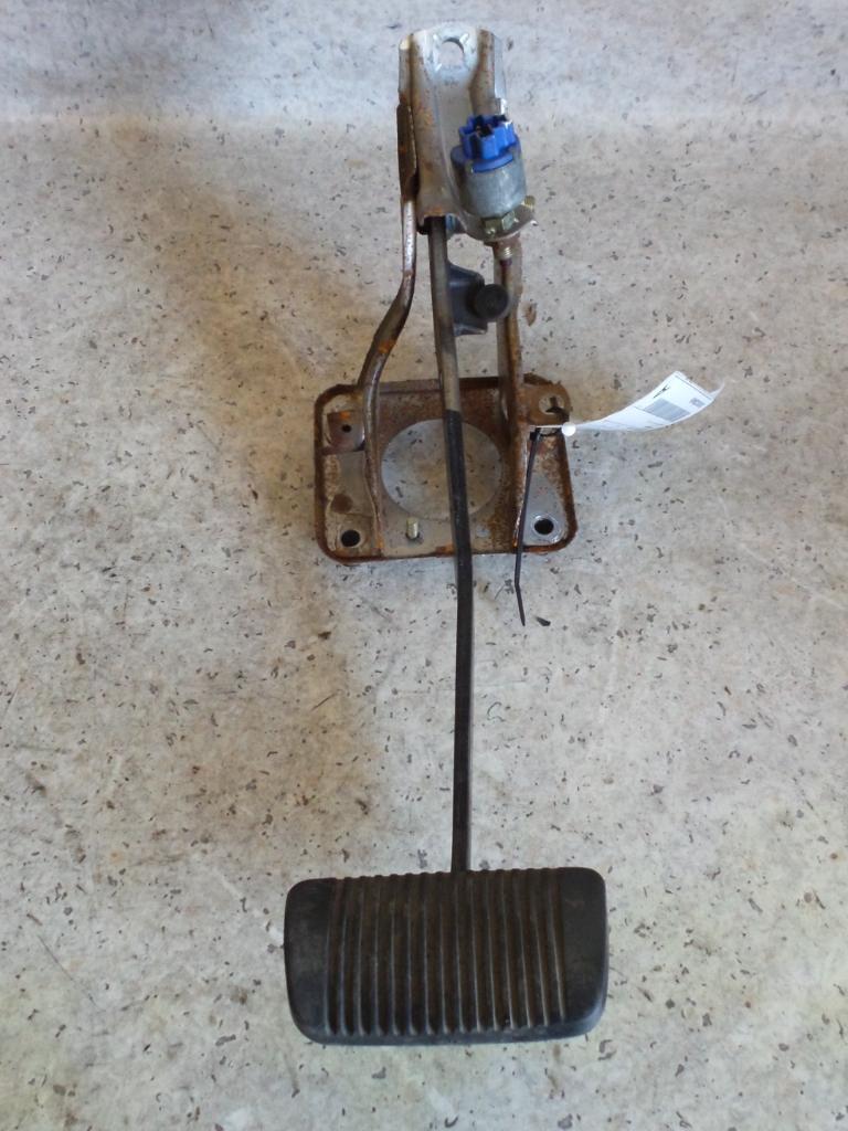 View Auto part Pedal Assembly Lexus Ls400 1991