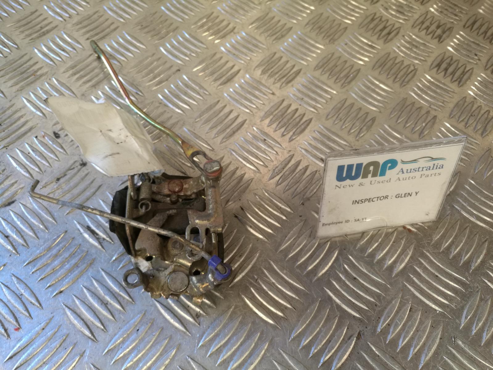 View Auto part Door/Boot/Gate Lock Toyota Camry 1990