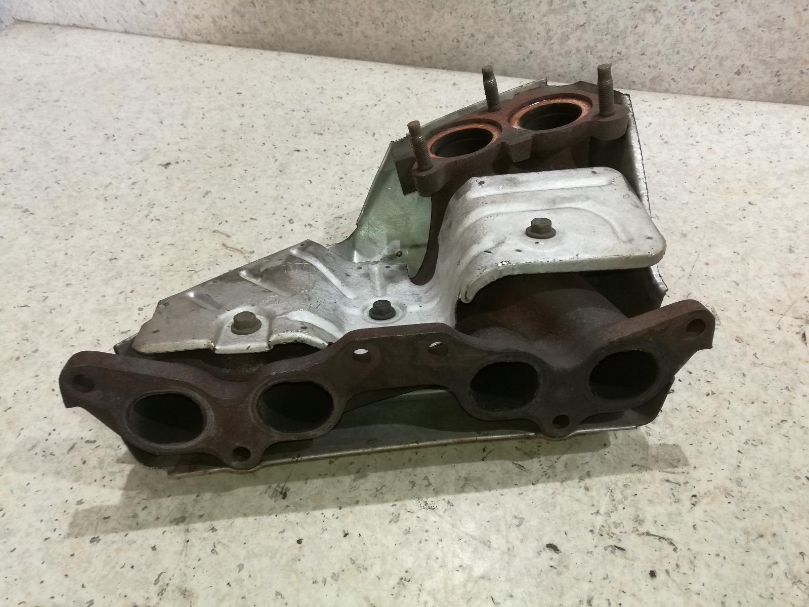View Auto part Manifold Toyota Camry 1990