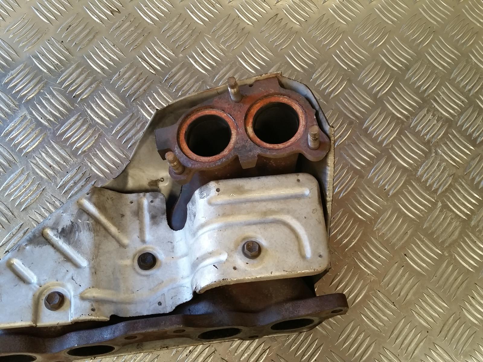 View Auto part Manifold Toyota Camry 1990