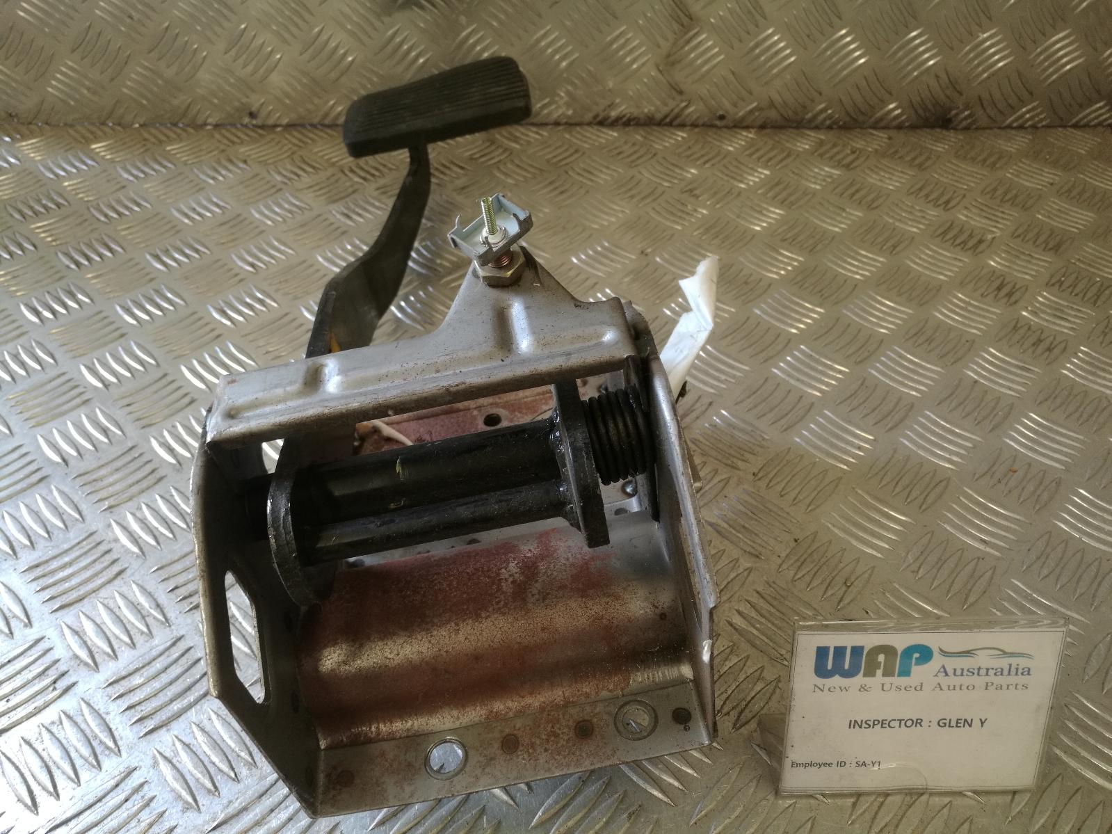 2004 Kia Carnival/grand Carnival Pedal Assembly View Auto part Pedal Assembly Kia Carnival/grand Carnival 2004