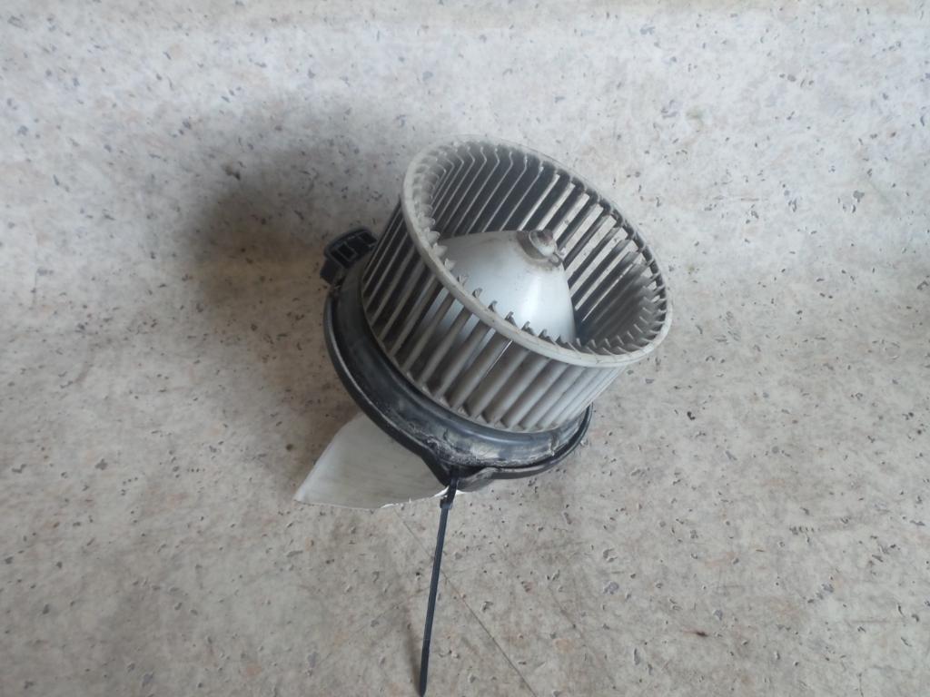 View Auto part Heater Fan Motor Honda Crv 1998