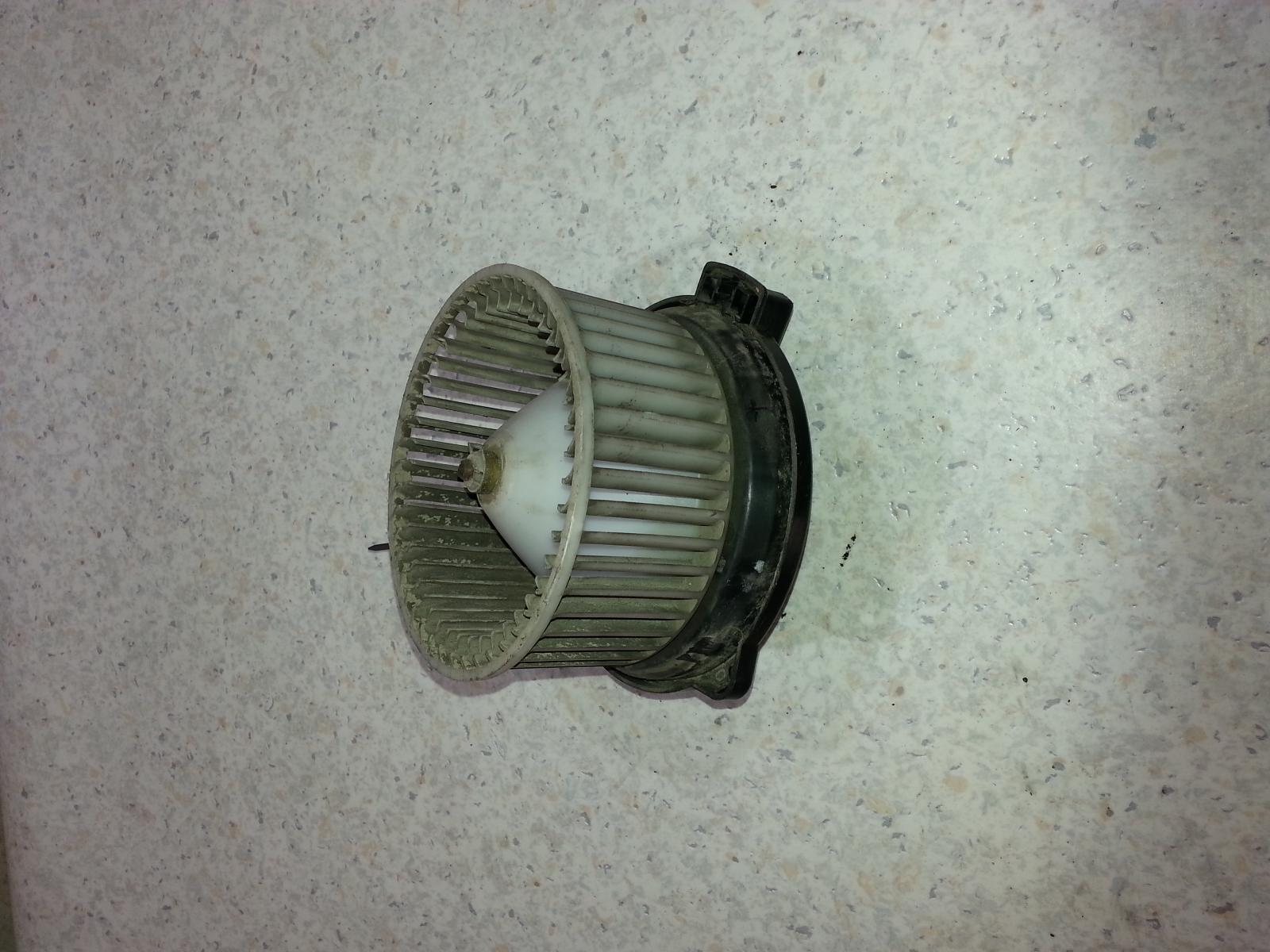 View Auto part Heater Fan Motor Honda Crv 1998