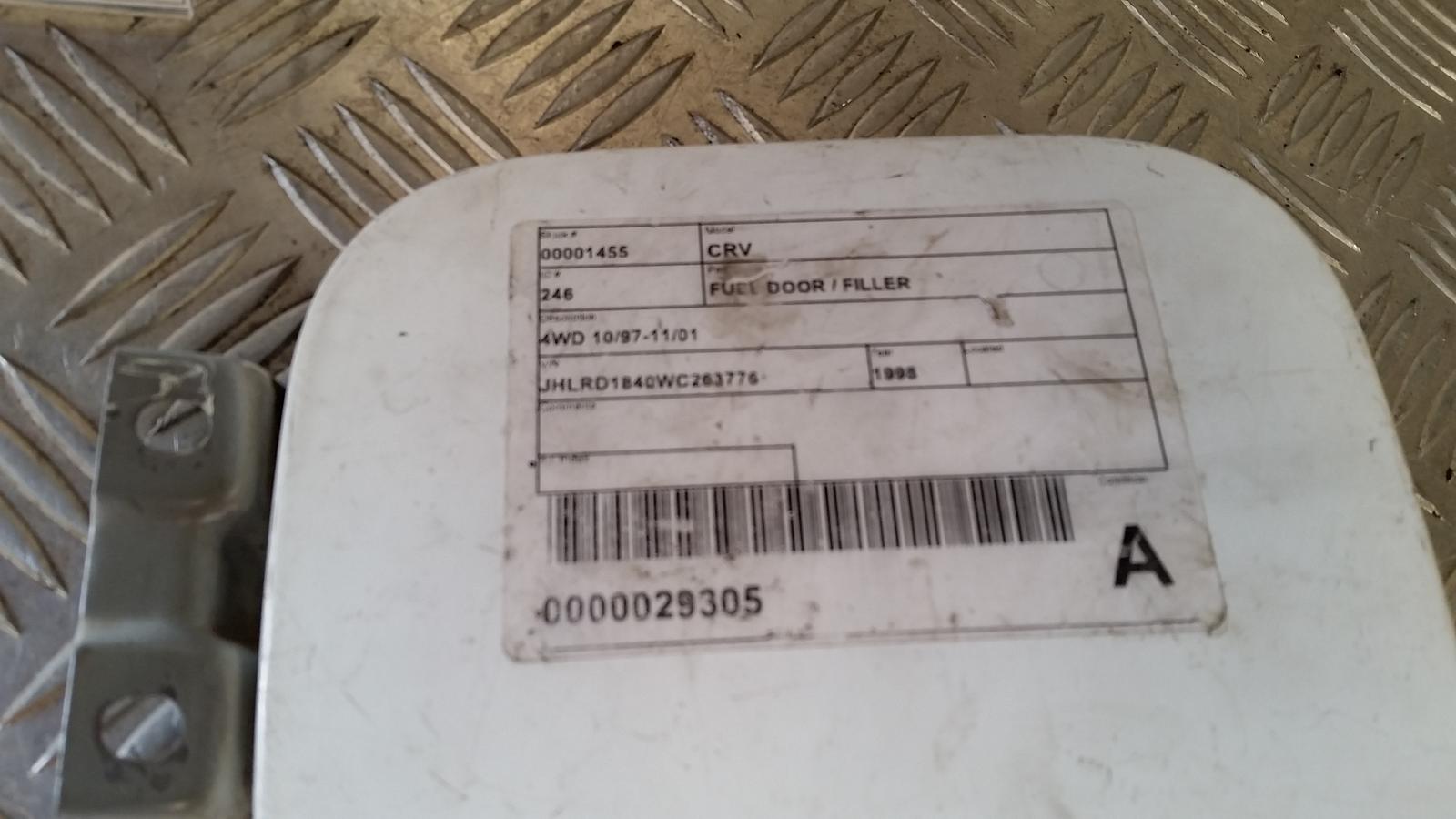 View Auto part Fuel Door / Filler Honda Crv 1998