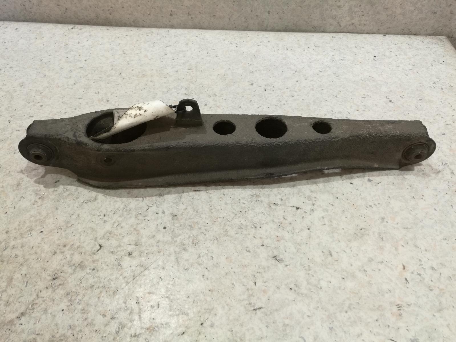 View Auto part Left Rear Trailing Arm Honda Crv 1998