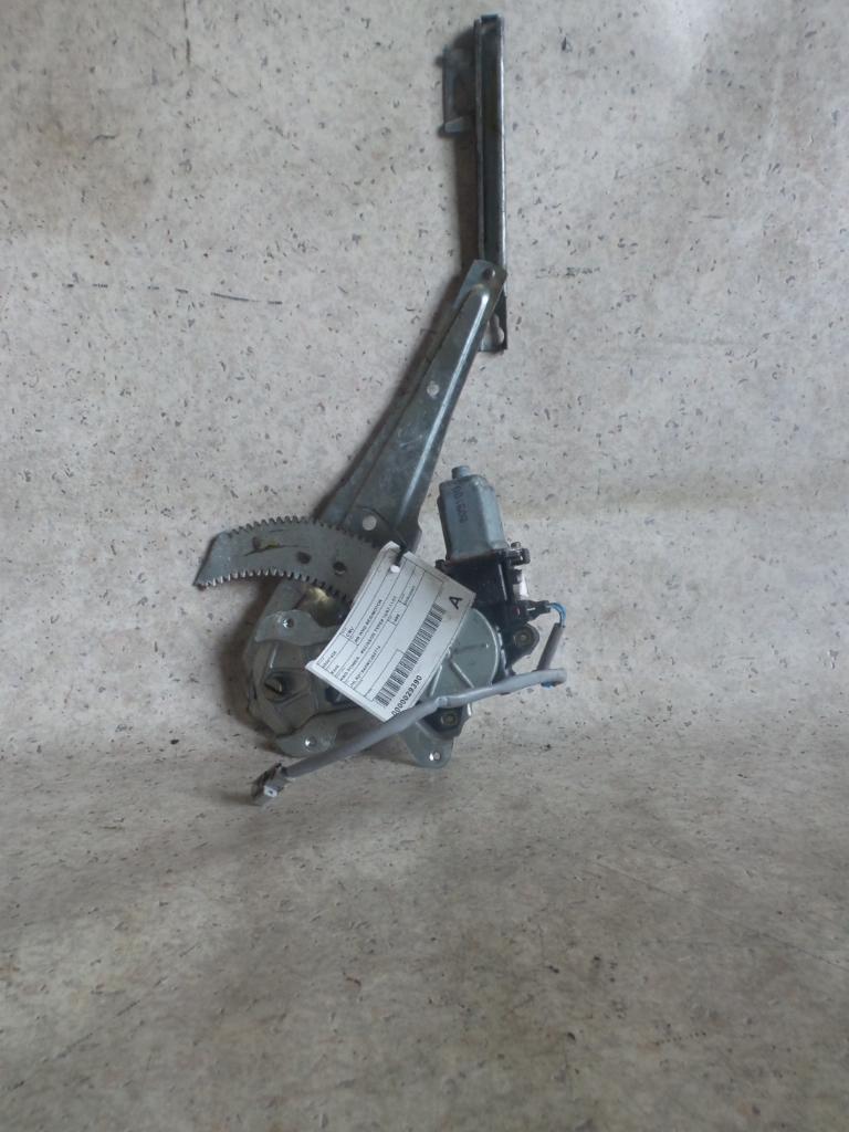 View Auto part Right Rear Wnd Reg/Motor Honda Crv 1998