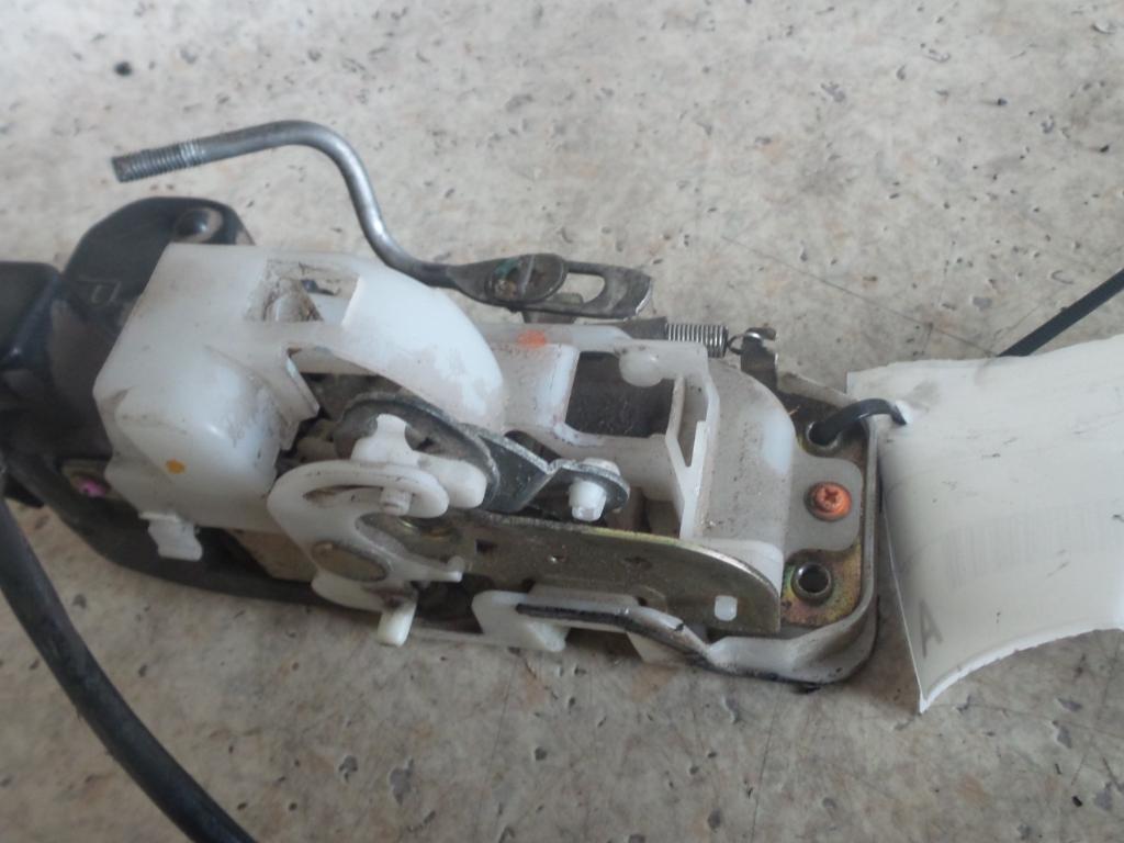 View Auto part Door/Boot/Gate Lock Honda Crv 1998